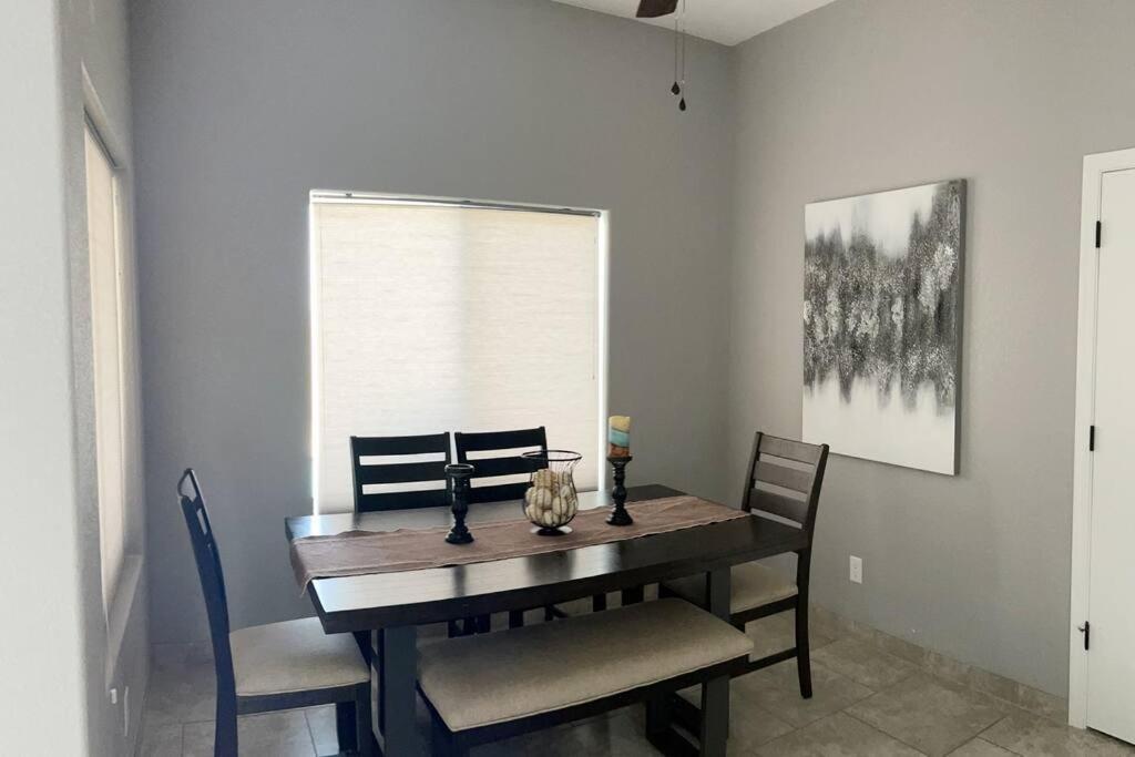 Havasu Retreat! Pool, Spa, Gym & View مدينة ليك هافاسو المظهر الخارجي الصورة