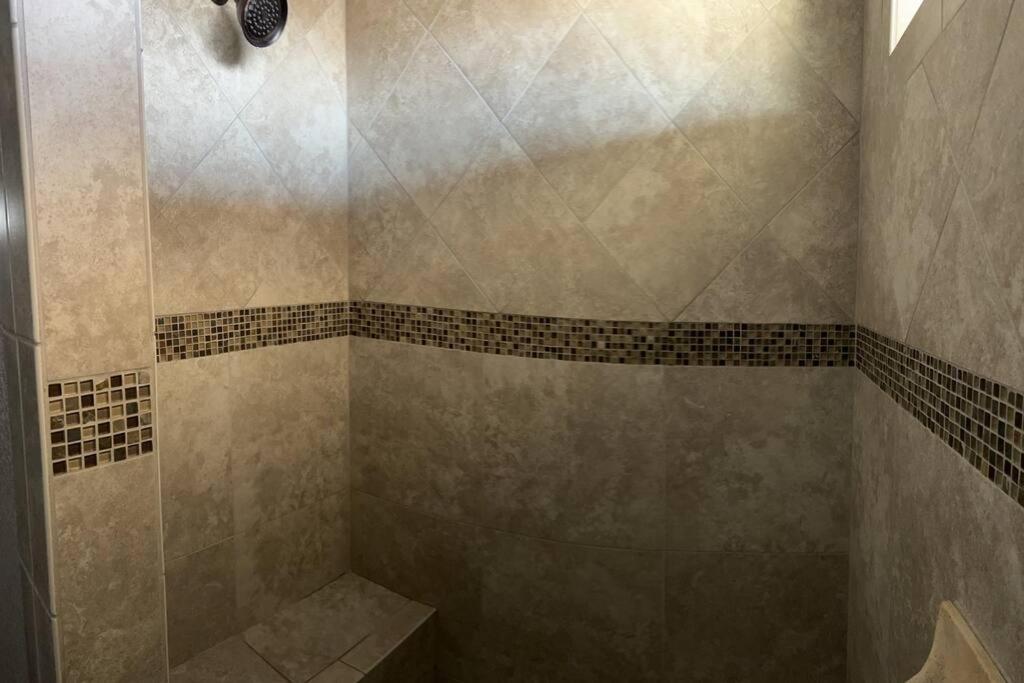 Havasu Retreat! Pool, Spa, Gym & View مدينة ليك هافاسو المظهر الخارجي الصورة